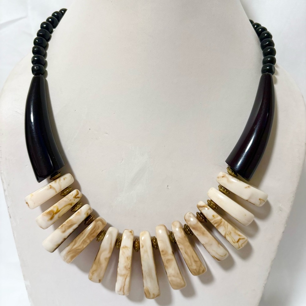 Handmade Himalayan jewelry necklace